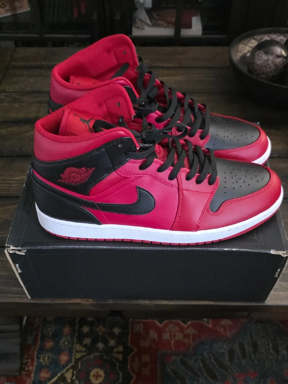 Nike Air Jordan 1 Mid Men’s Shoes in Red and Black - Picture 4 of 5